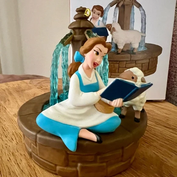 Hallmark Belle Ornament Disney beauty and the beast - Picture 6 of 10